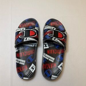 Champion Kids Slide Sandals IPO C logo - Black, Blue, Red - (CP101894Y)